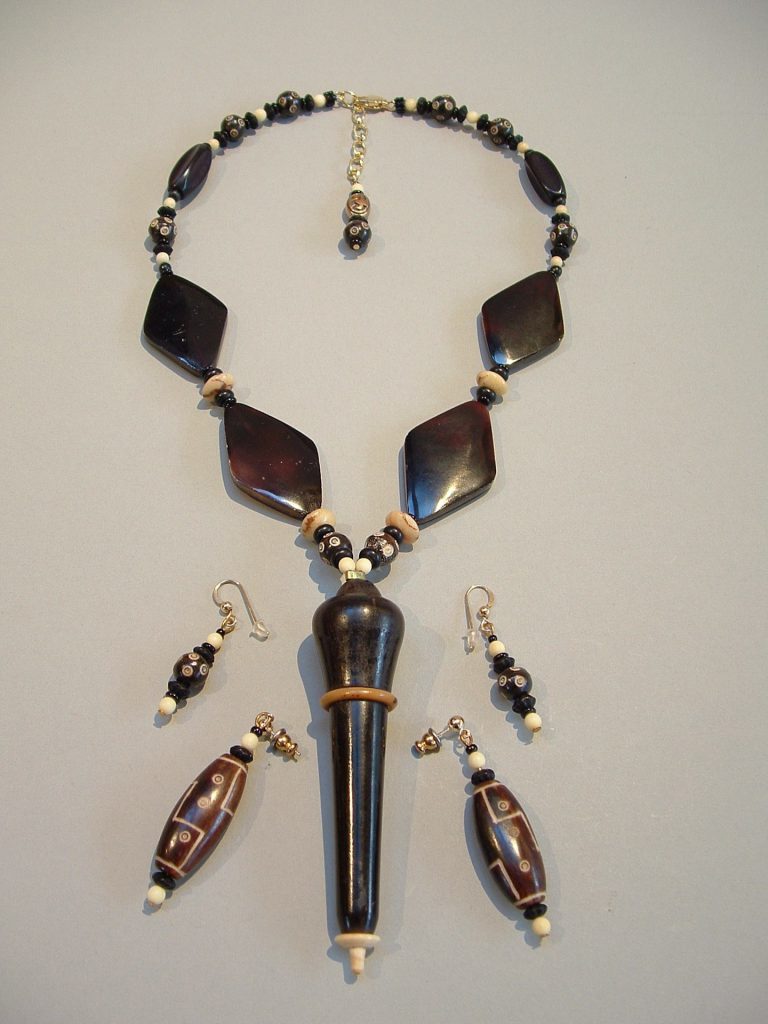 A Stitch In Time Eleyne Williams - Narrative Necklaces - A Stitch In Time