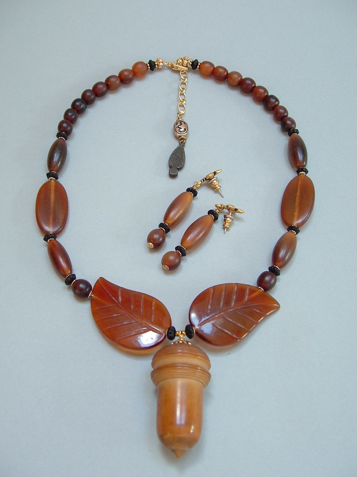 Mighty Oaks Eleyne Williams - Narrative Necklaces - Mighty Oaks