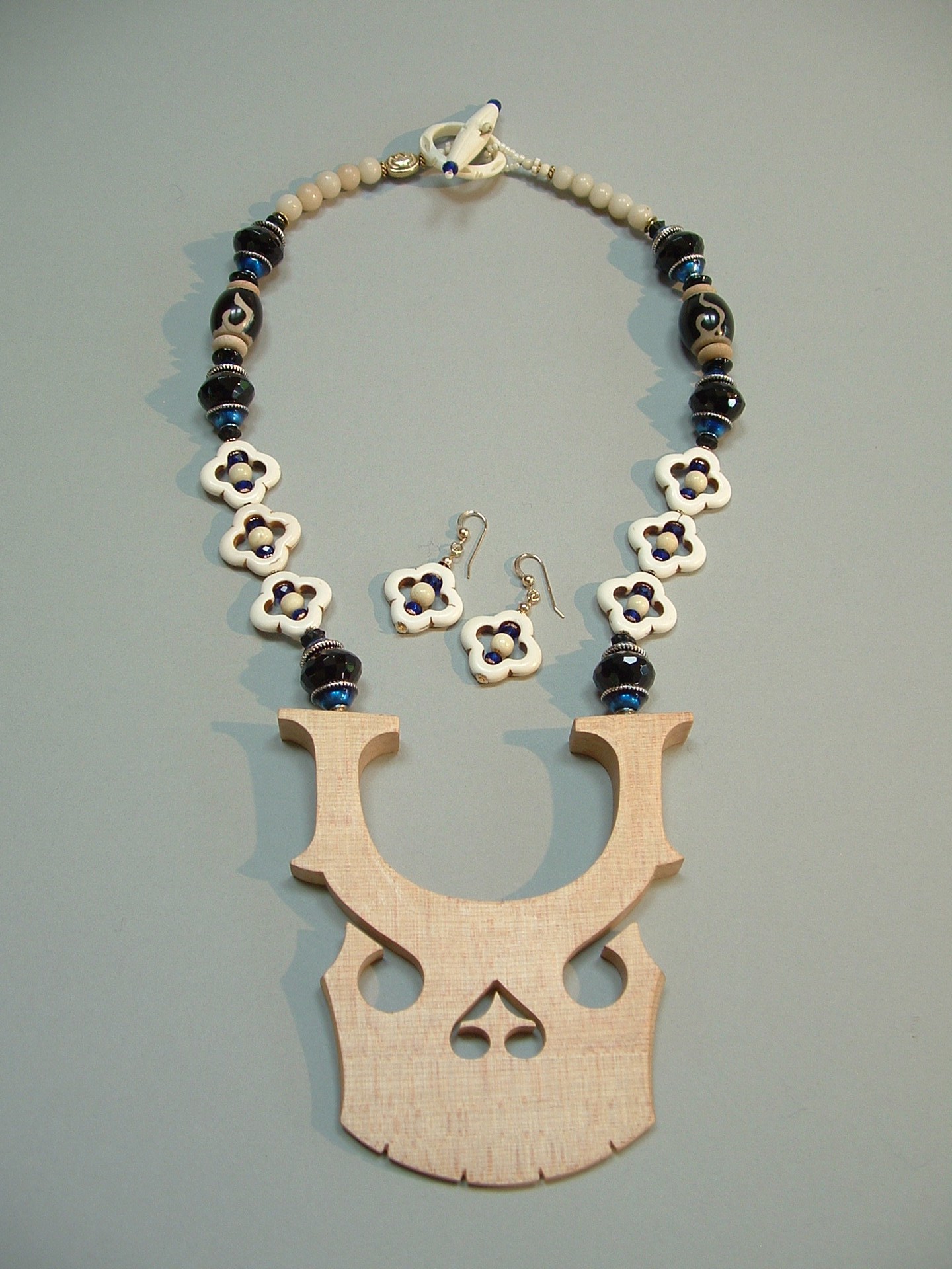 Spirit Of The Tree Eleyne Williams - Narrative Necklaces - Spirit Of The Tree