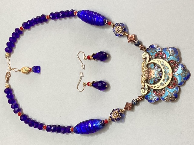 Arabian Nights Eleyne Williams - Narrative Necklaces - Arabian Nights