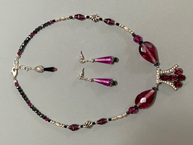 Pink Lady Eleyne Williams - Narrative Necklaces - Pink Lady